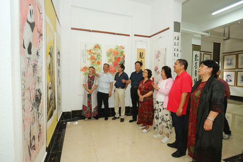 翰墨天涯庆元宵——君和君泰书画院美术馆元宵书画笔会纪实